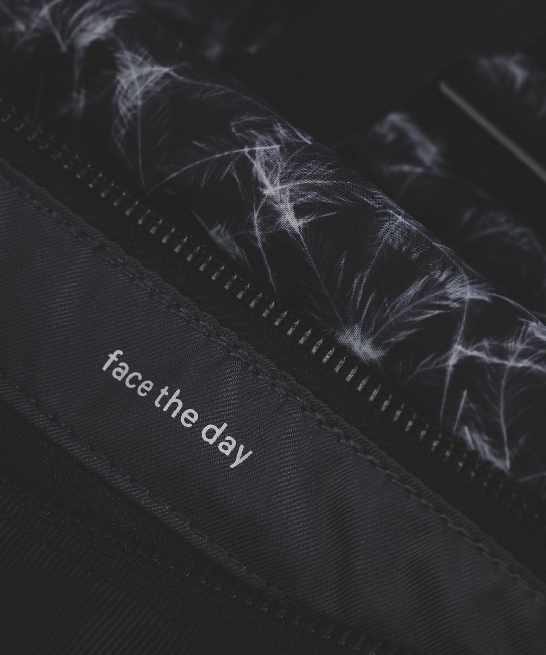 Lululemon Break Free Kit - Black / Plume White Black