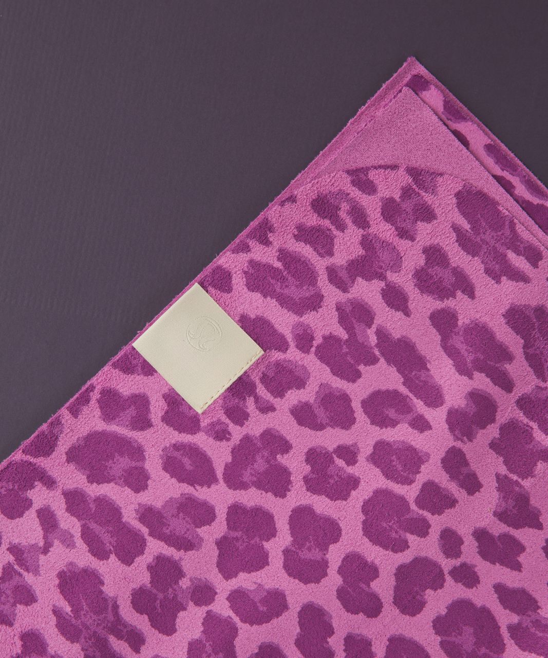 Lululemon The (Small) Towel - Mini Cherry Cheetah Mellow Magenta Ultra Violet