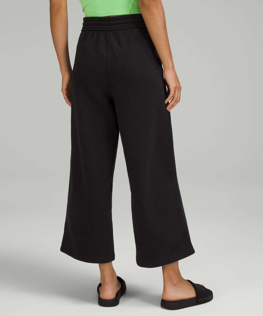 Lululemon Black Wide Leg Crop Pants – Emily's Closet