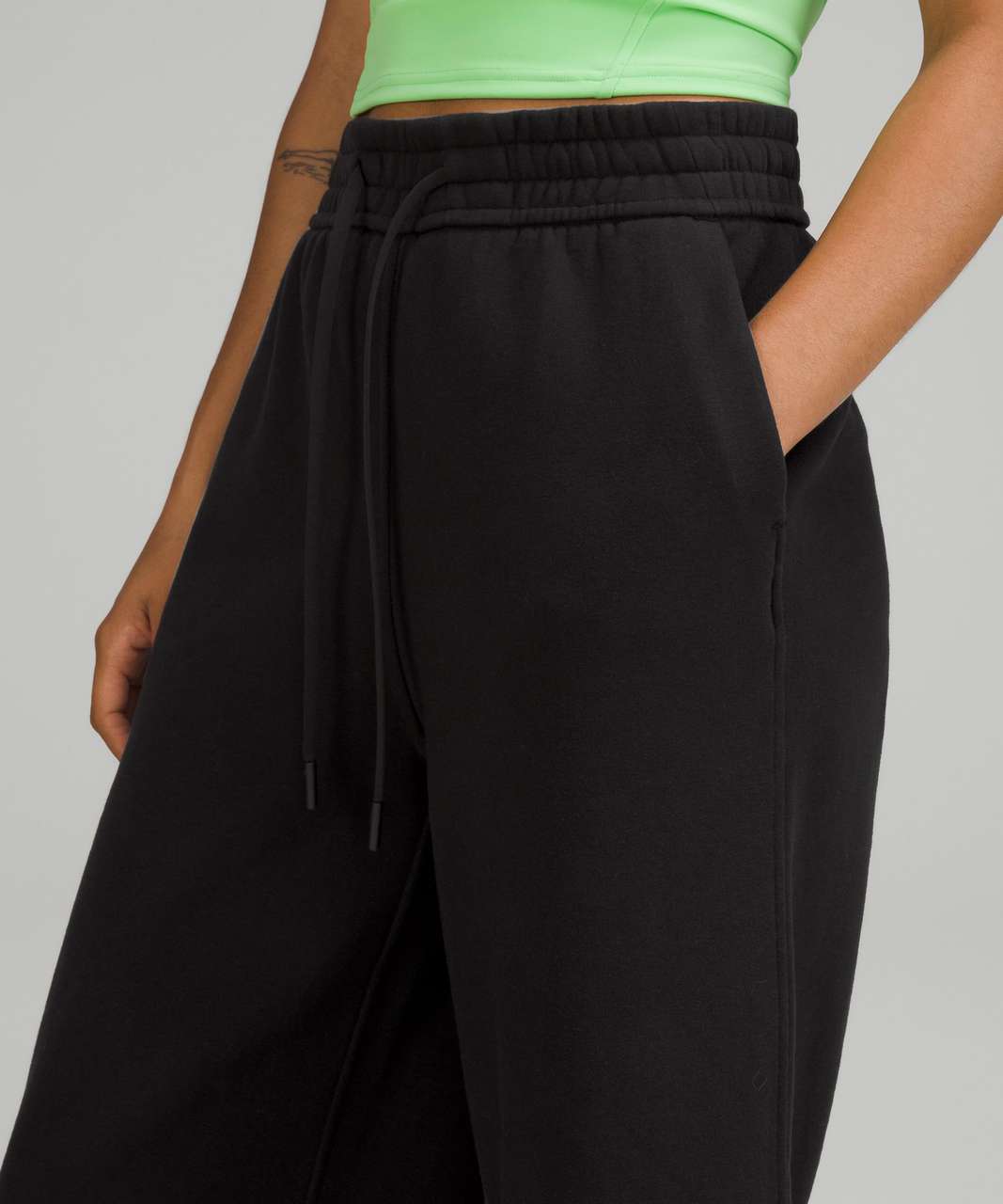 Lululemon Black Wide Leg Crop Pants – Emily's Closet