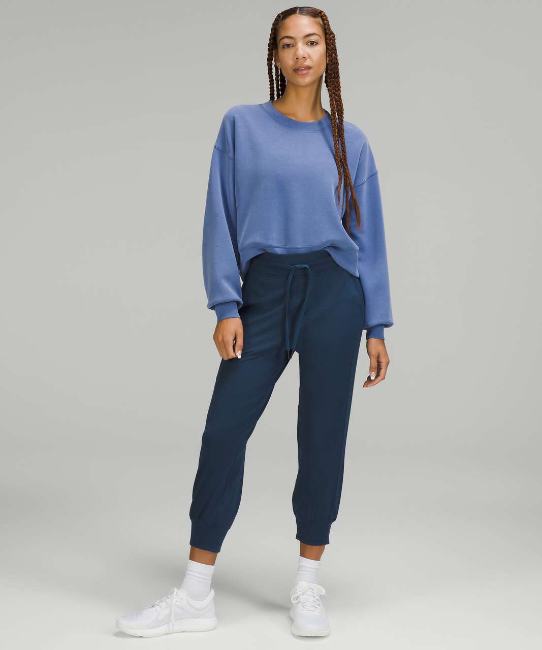 LA cut out waist cropped LS with 7/8 rulu joggers (on petite gal