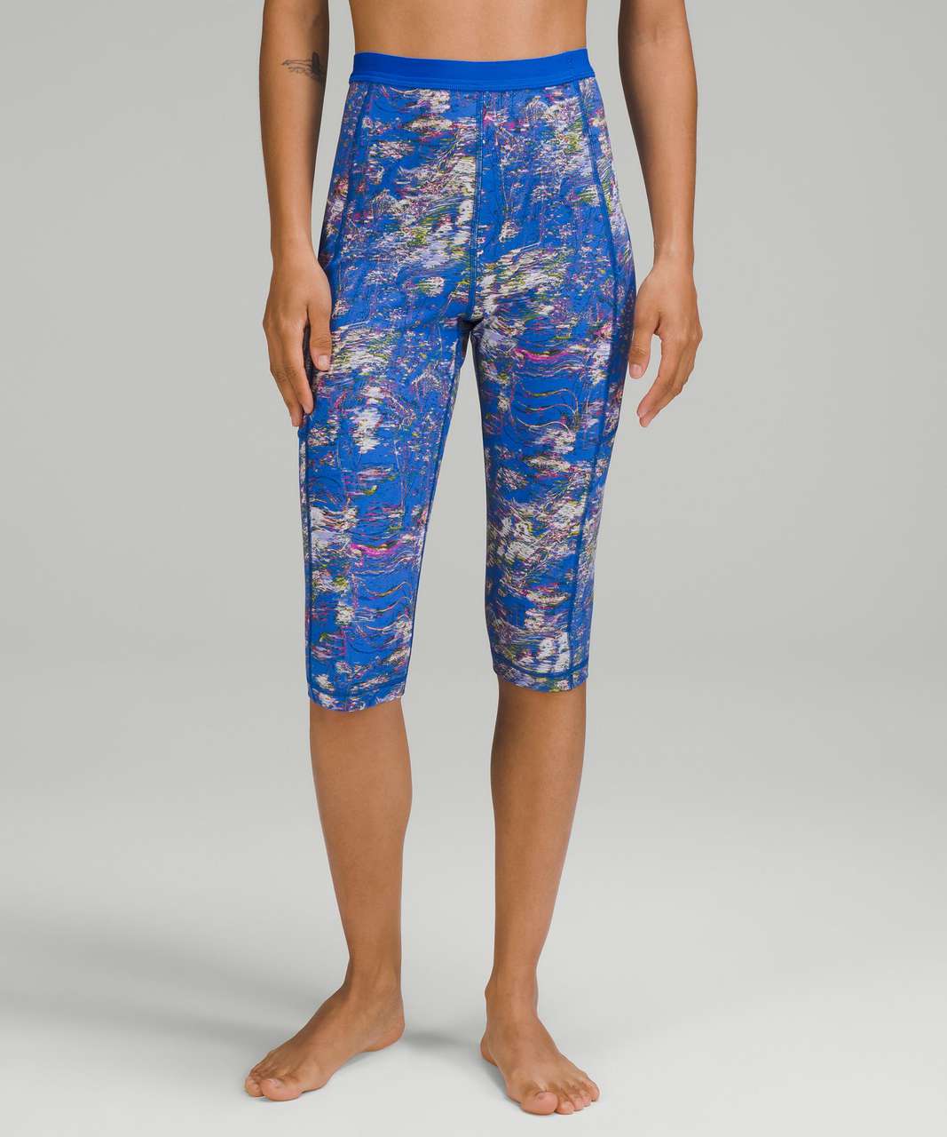 Lululemon High-Rise Paddle Crop 15.75" Length - Speed Floral Wild Bluebell Multi