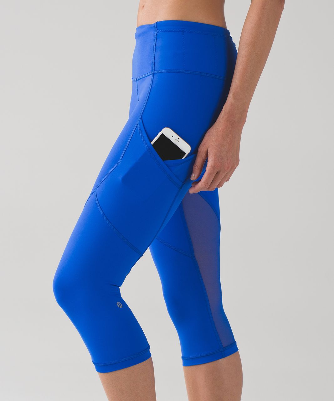 Lululemon Outrun 17" Crop - Cerulean Blue