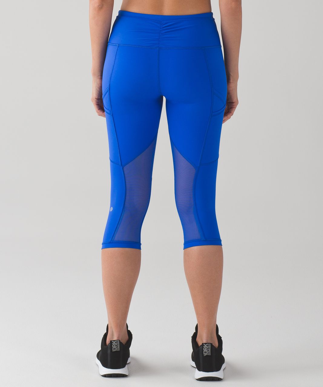 Lululemon Outrun 17 Crop - Cerulean Blue - lulu fanatics