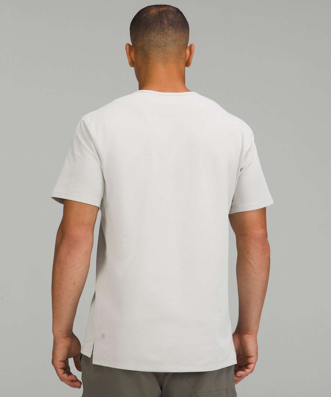 Lululemon Chest Pocket Relaxed Fit T-Shirt *Oxford - Raw Linen / White