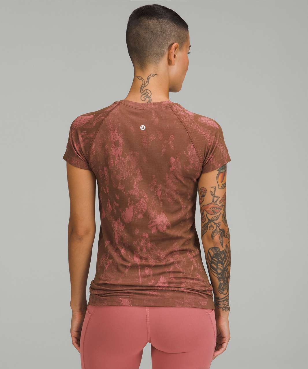 Lululemon Swiftly Tech Short Sleeve Shirt 2.0 - Shadow Bloom Roasted Brown / Brier Rose