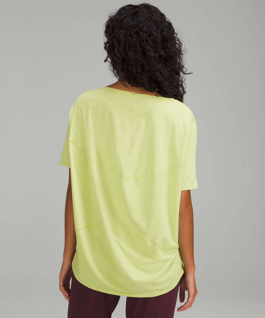 Lululemon Back in Action Short Sleeve Shirt - Wasabi