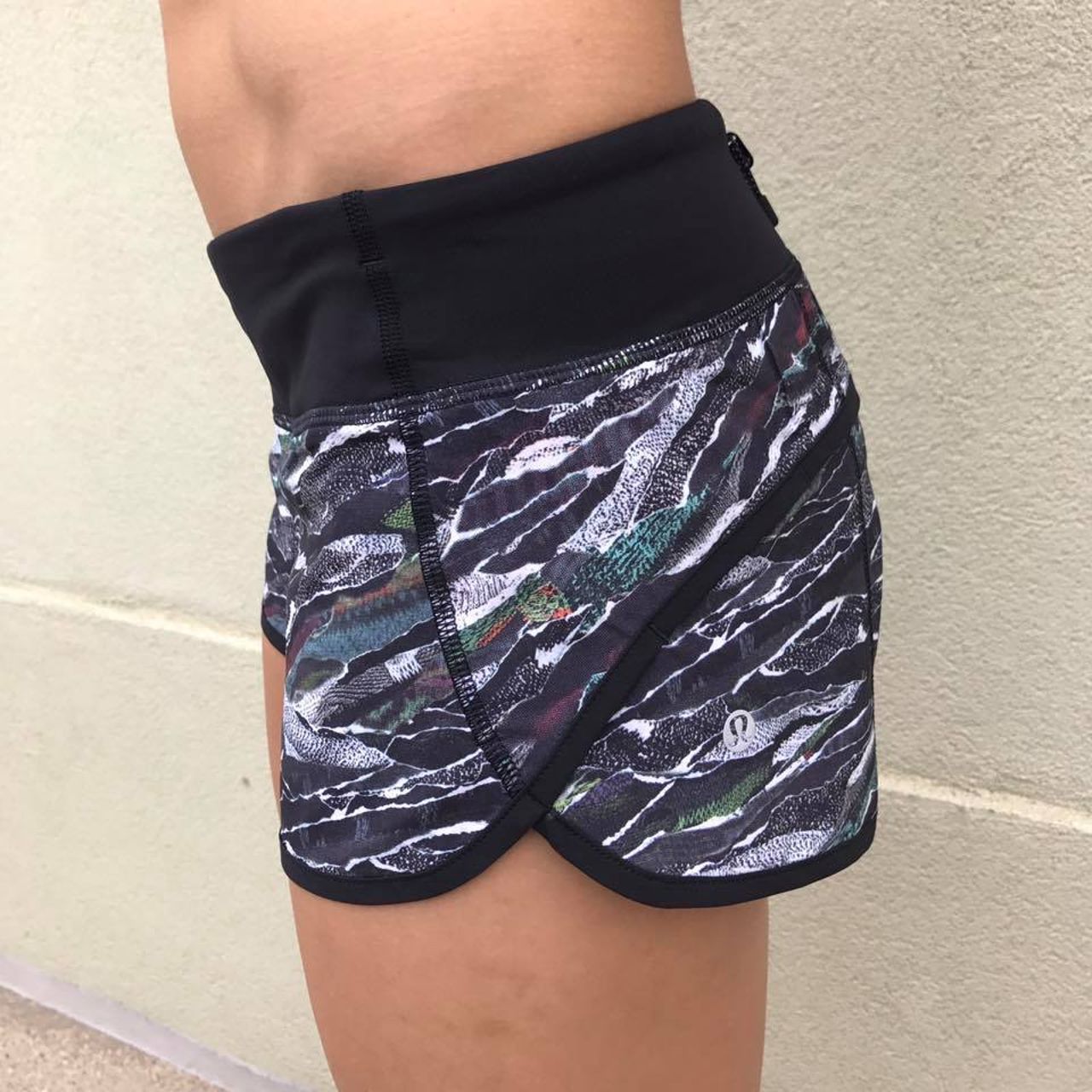 Lululemon Speed Short (2 1/2") - Mini Sweatr Multi Black / Black