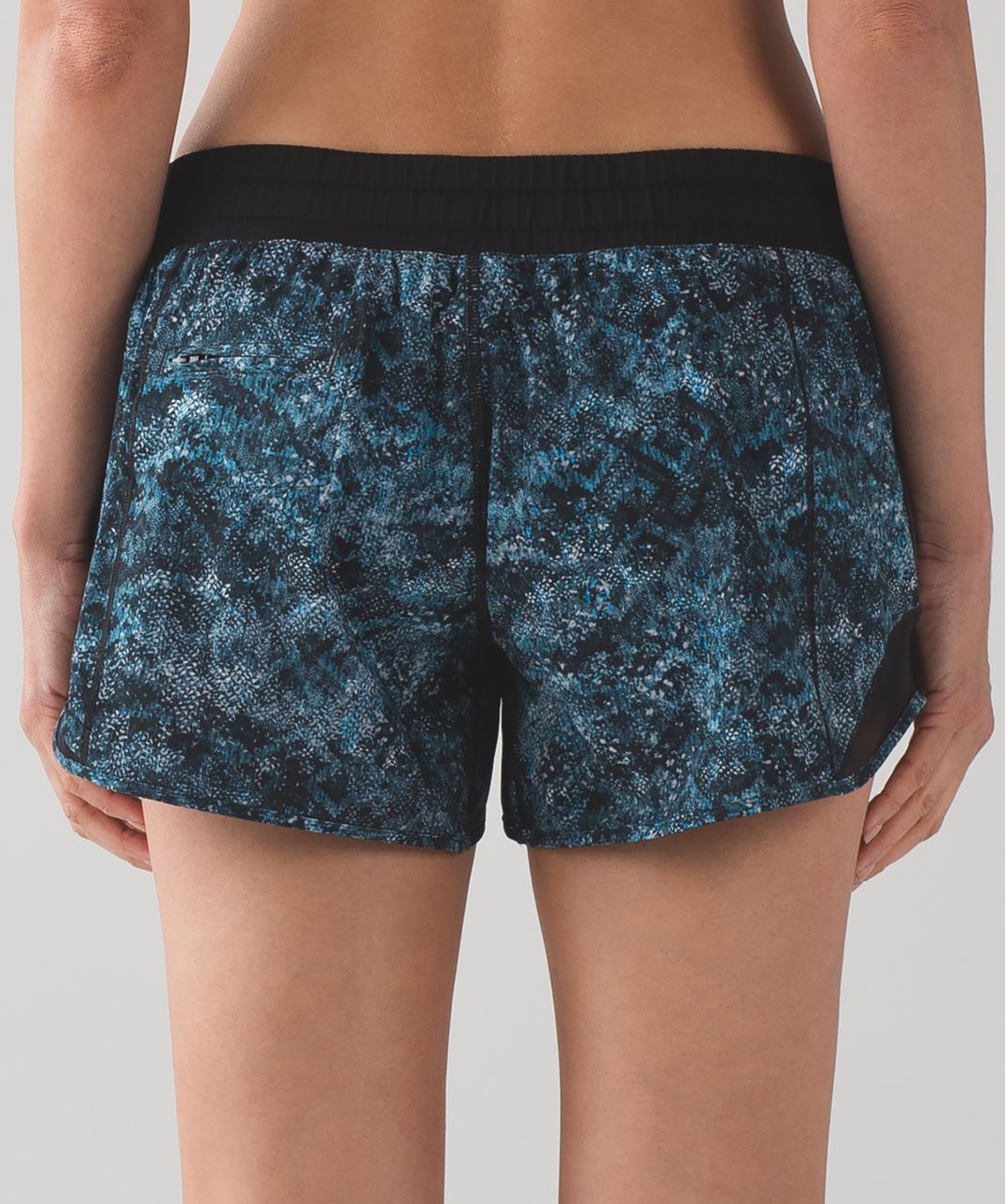 Lululemon Hotty Hot Short (Long 4") - Fairisle Multi Black / Black