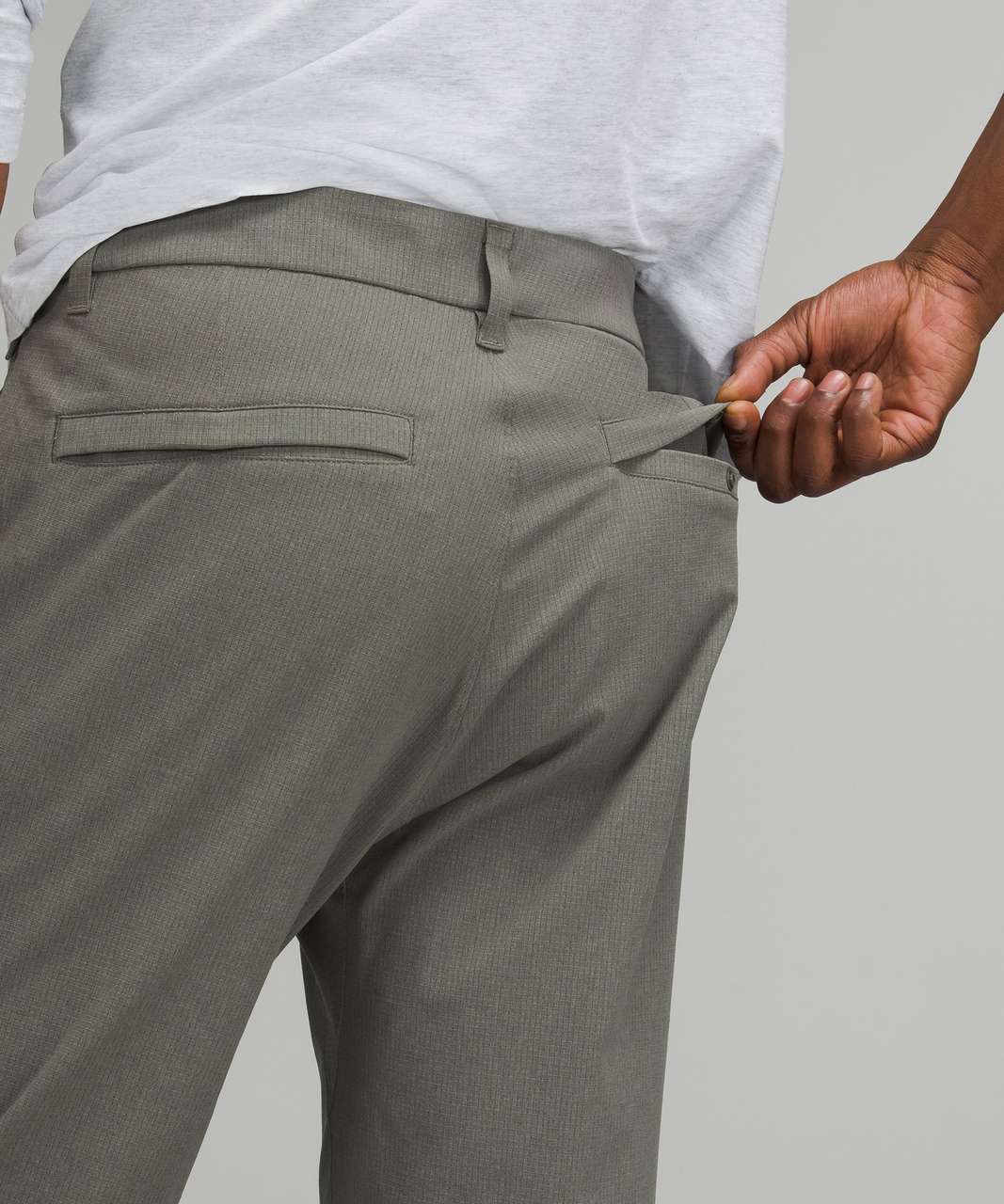 Lululemon On The Move Pant *Lightweight - Grey Sage - lulu fanatics