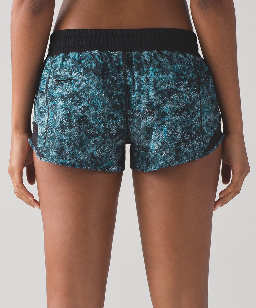 Lululemon Hotty Hot Short (2 1/2") - Fairisle Multi Black / Black