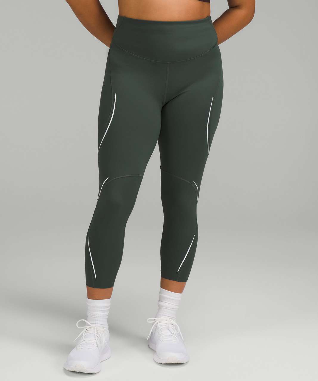 Really diggin the Base Pace Reflective tights in Smoked Spruce! : r/ lululemon