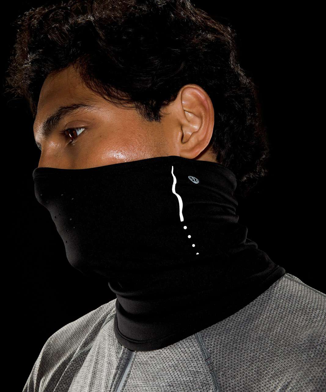 Lululemon Cold Terrain Running Neck Warmer - Black