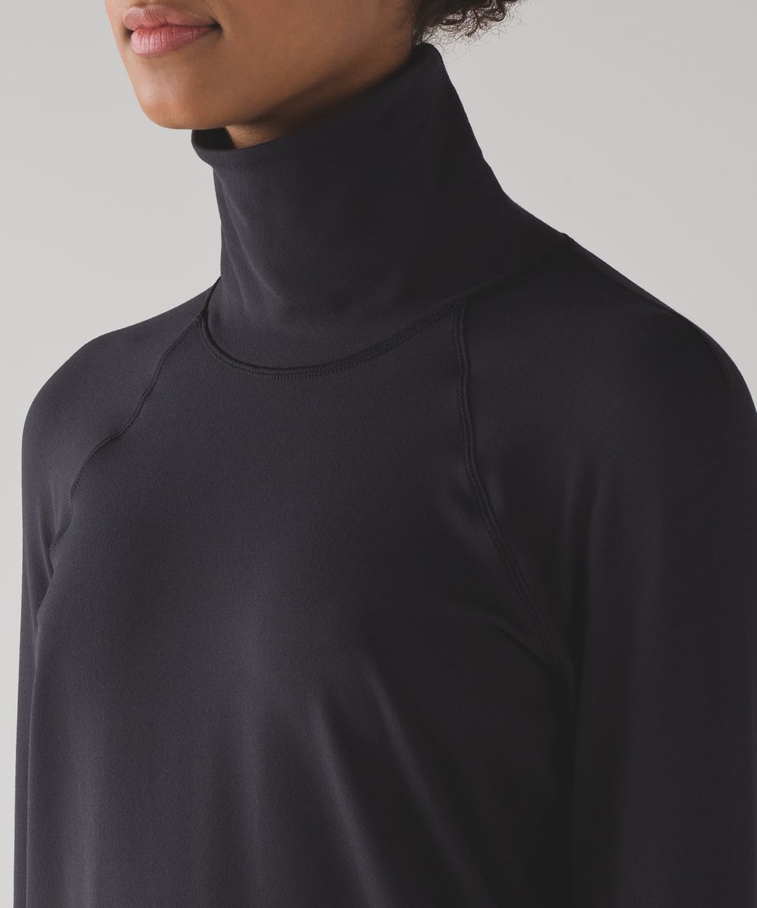 Lululemon Hill And Valley Turtleneck - Black