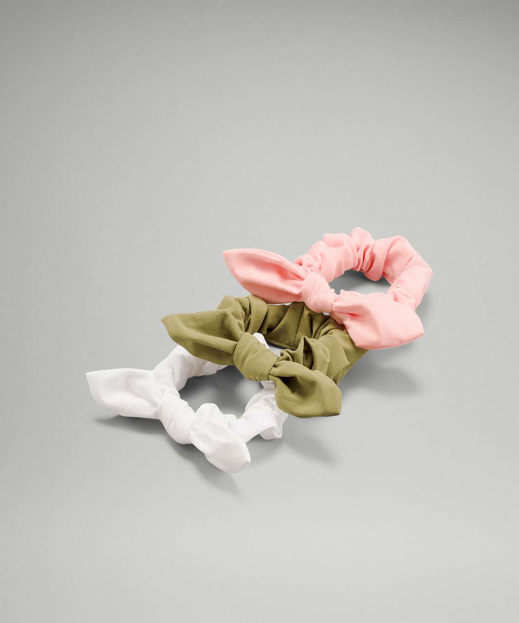 Lululemon Uplifting Bow Scrunchie 3 Pack - White / Bronze Green / Dew Pink