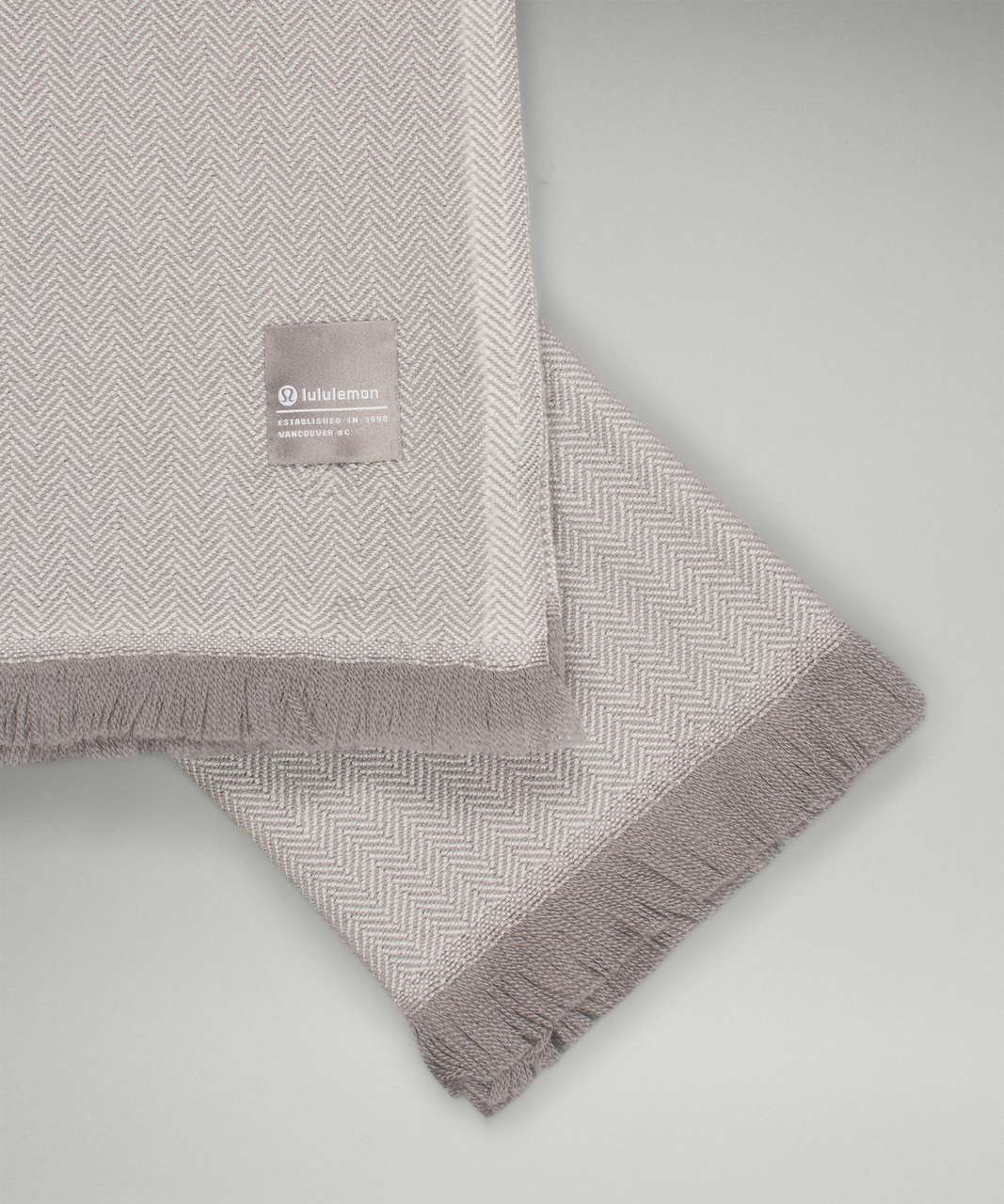 Lululemon Wool Blanket Scarf - Gull Grey / White Opal