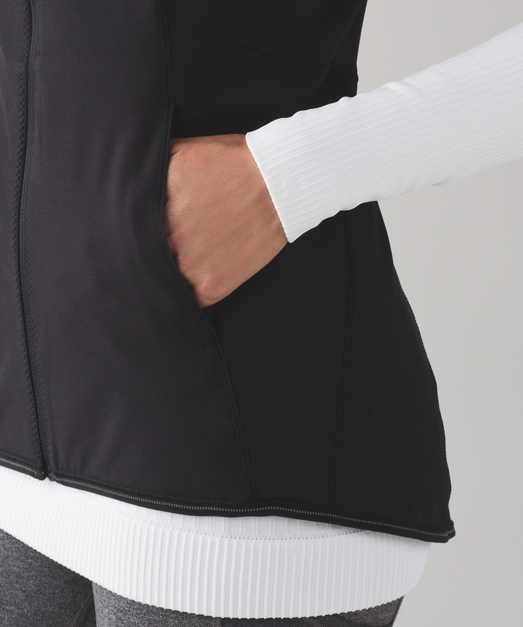 Lululemon Hill And Valley Vest - Black