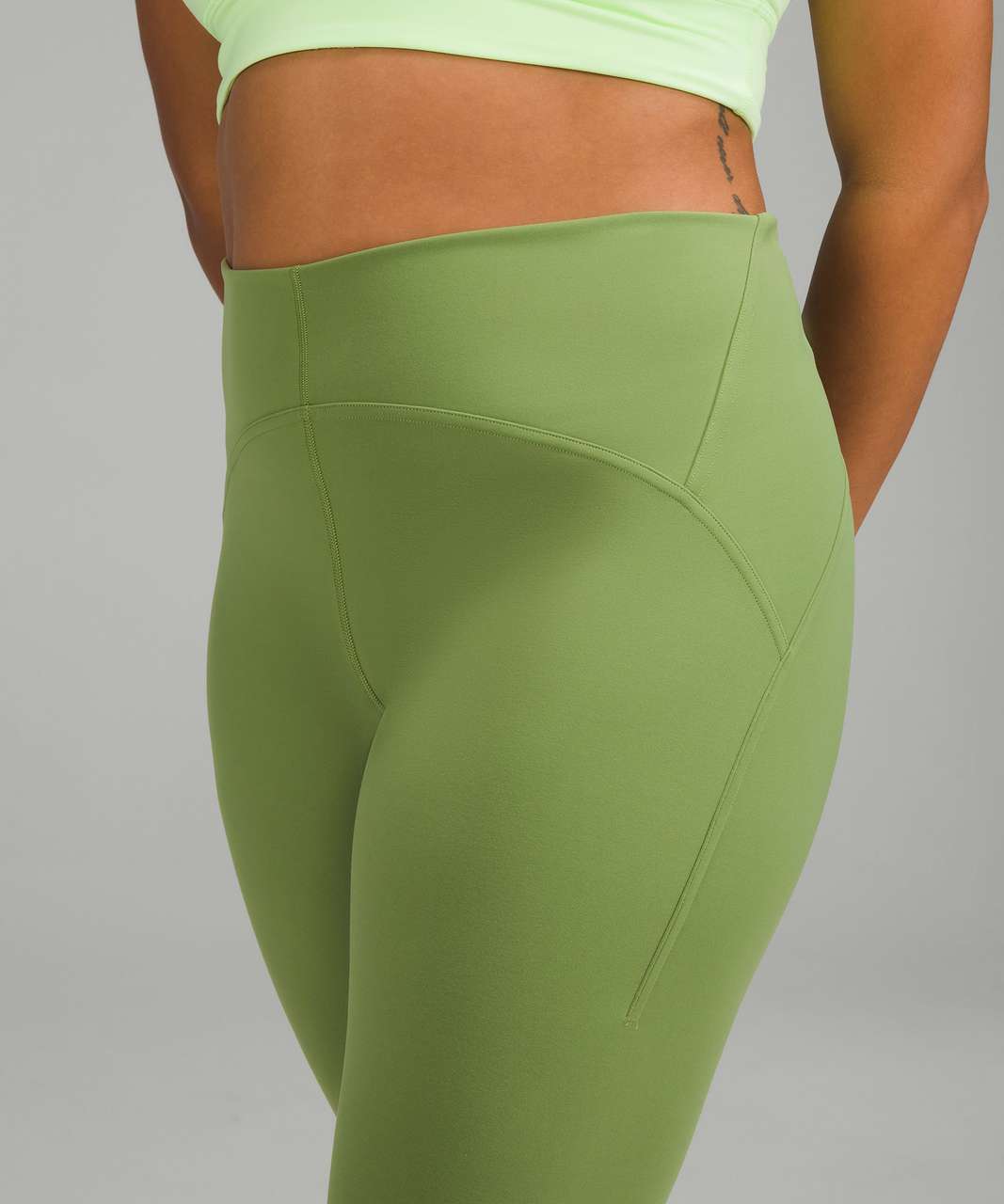 Lululemon Size 4 Instill HR Tight 25 Bronze Green BRZG SmoothCover™ Pant  Yoga