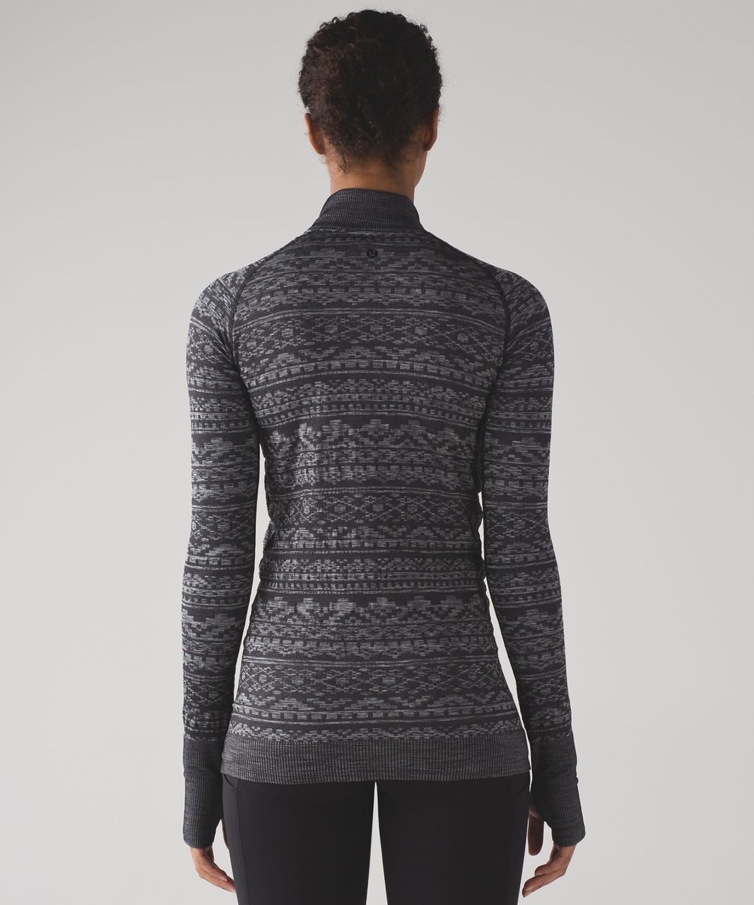 https://storage.googleapis.com/lulu-fanatics/product/7780/1280/lululemon-rest-less-1-4-zip-heathered-black-1966-35100.jpg