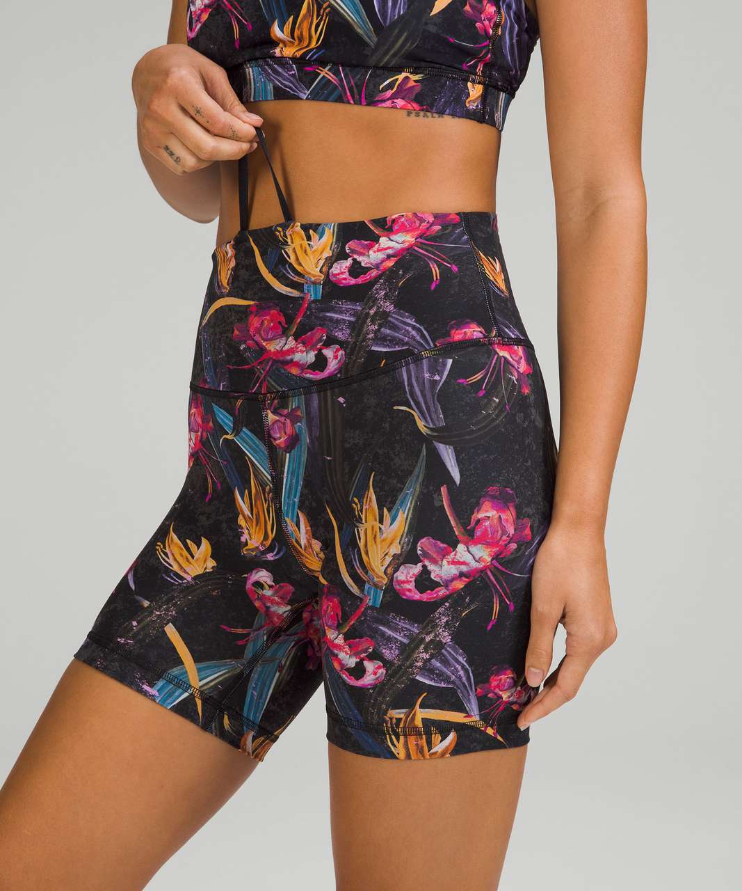 Lululemon Wunder Train High-Rise Short 6 - Veiled Floral Black