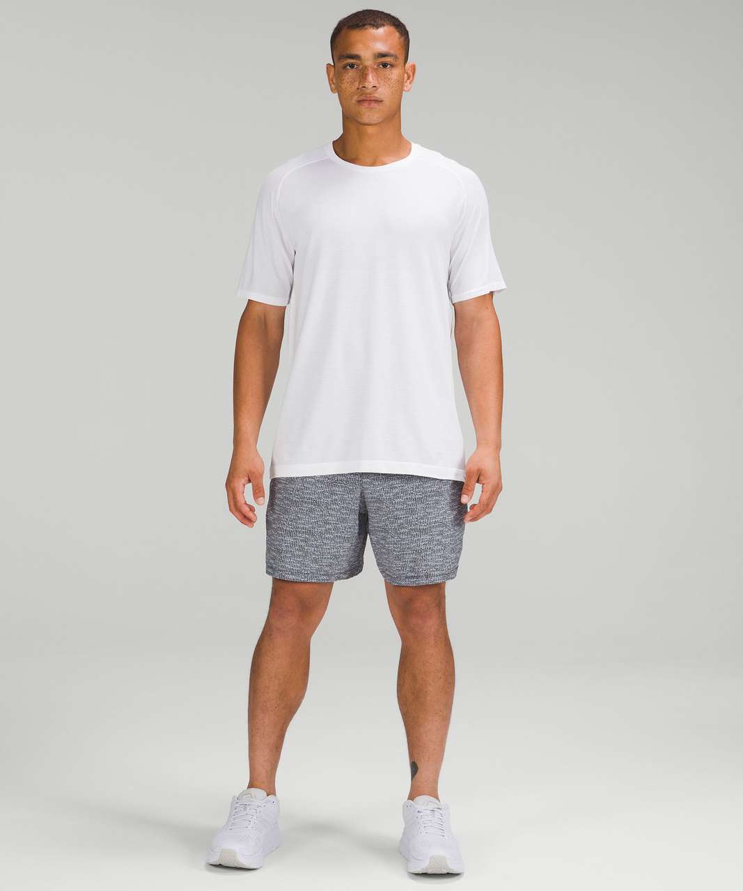 Lululemon Pace Breaker Linerless Short 7 - Fractured Grid Duo