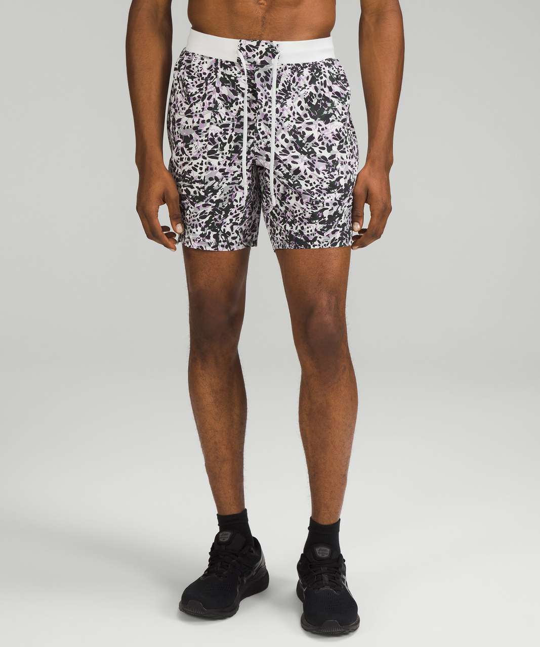 LULULEMON BLACK PRINT LICENSE TO TRAIN LINED SHORT 7IN – Barry's Shop