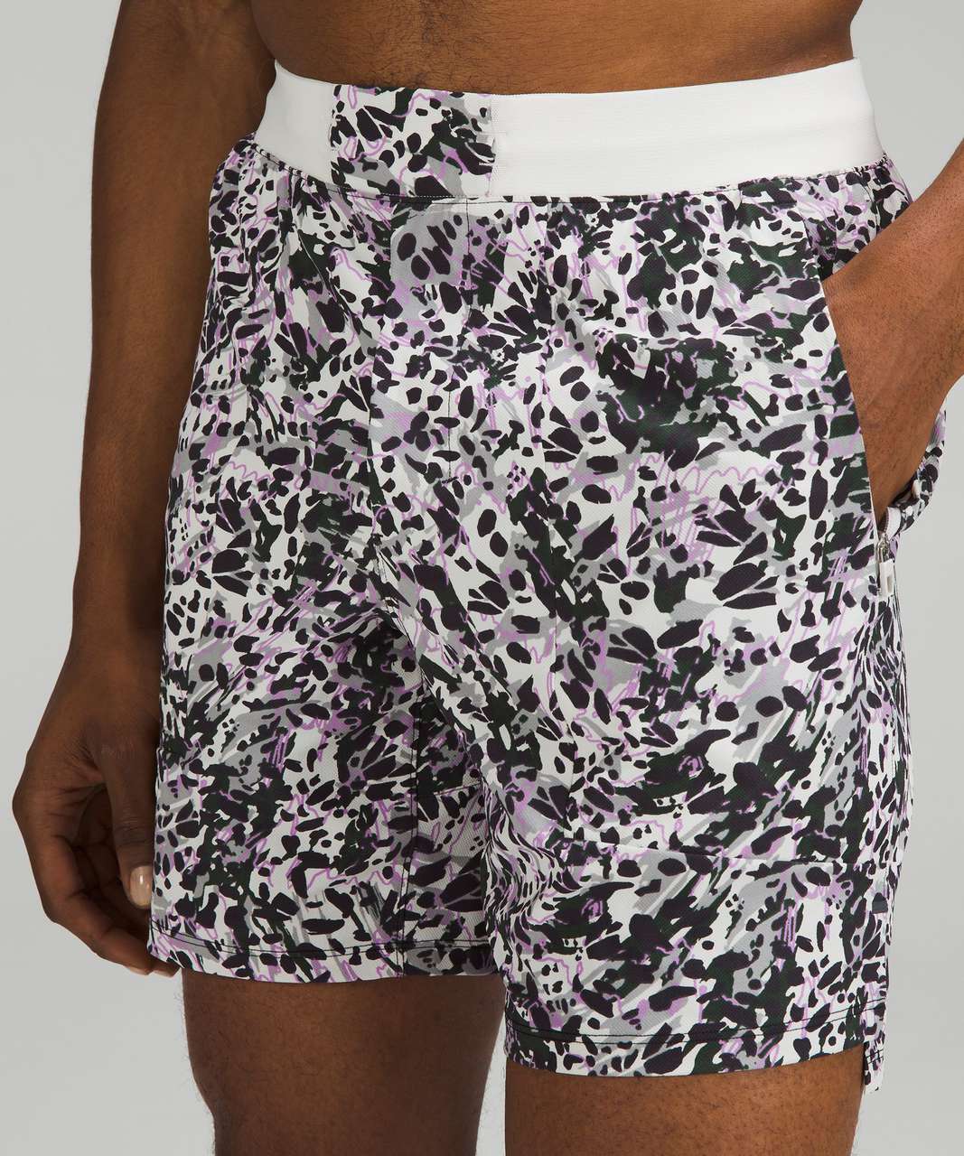 Lululemon License to Train Linerless Short 7" - Command Camo Vapor Multi