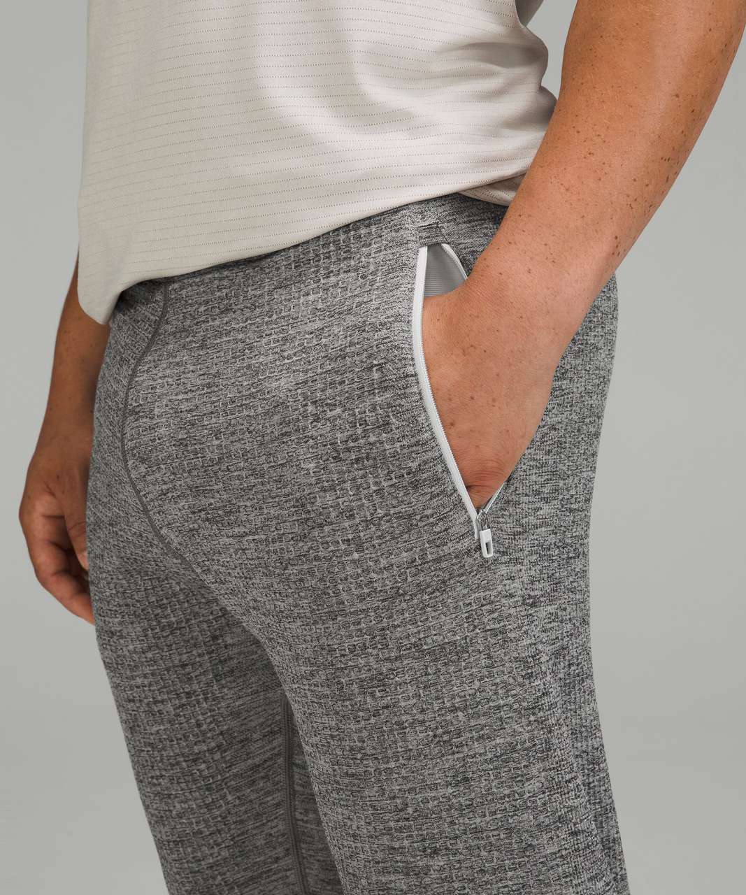 Lululemon Engineered Warmth Jogger - Vapor / Gull Grey / Black