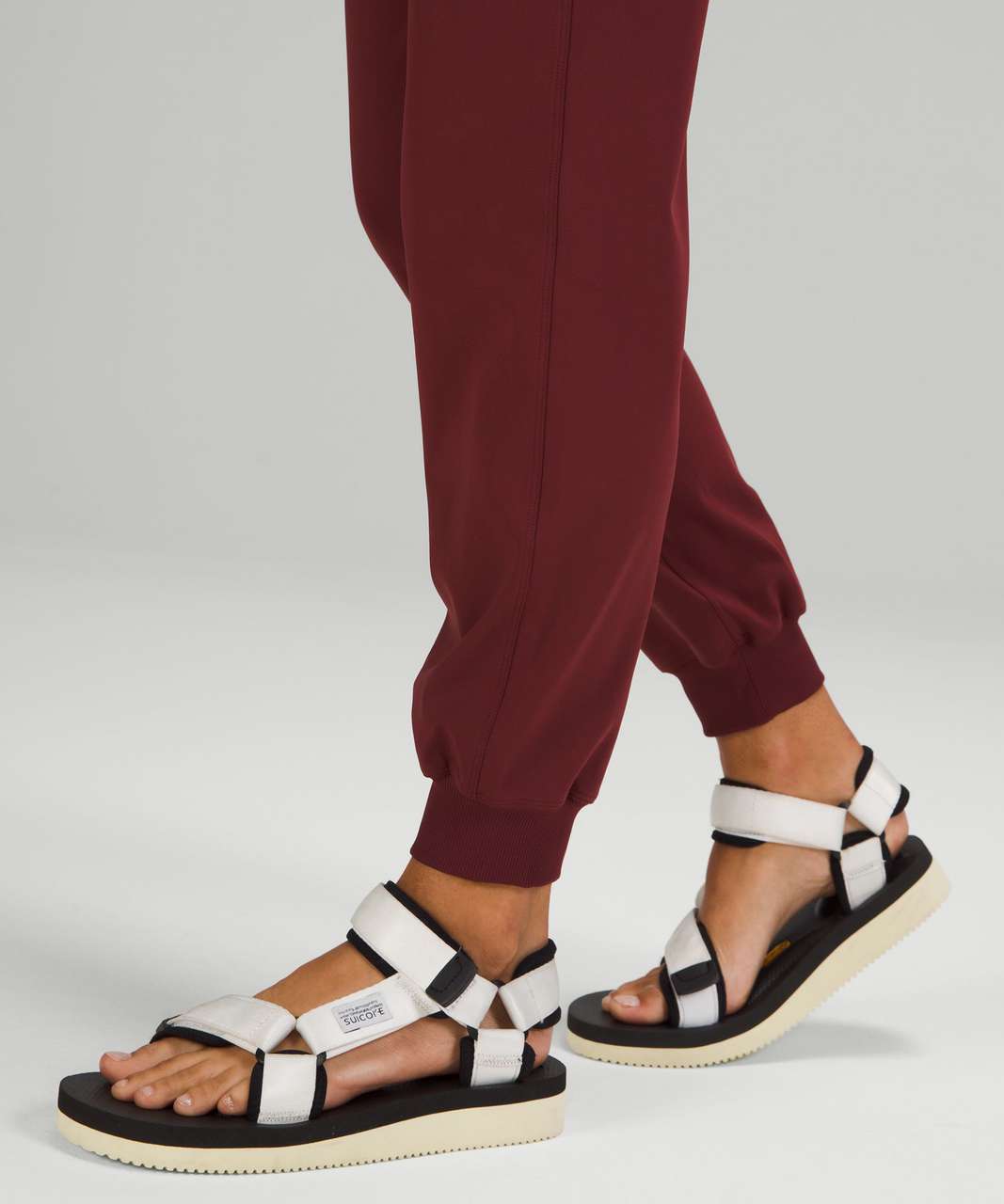 Lululemon Stretch High-Rise Jogger *Full Length - Red Merlot