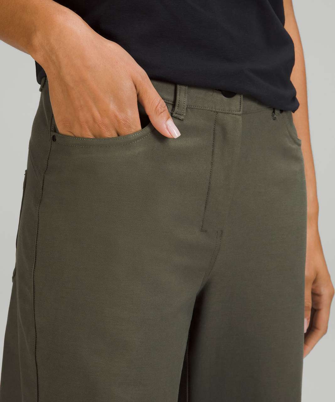 Lululemon City Sleek Pant NWOT Brown Size 4 - $69 (53% Off Retail