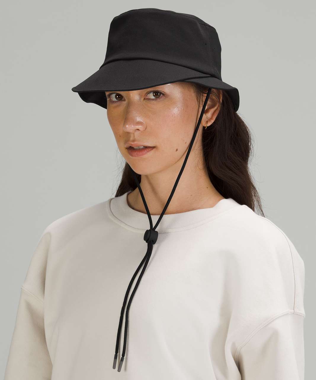 Lululemon Wide-Brim Bucket Hat with Strap - Black