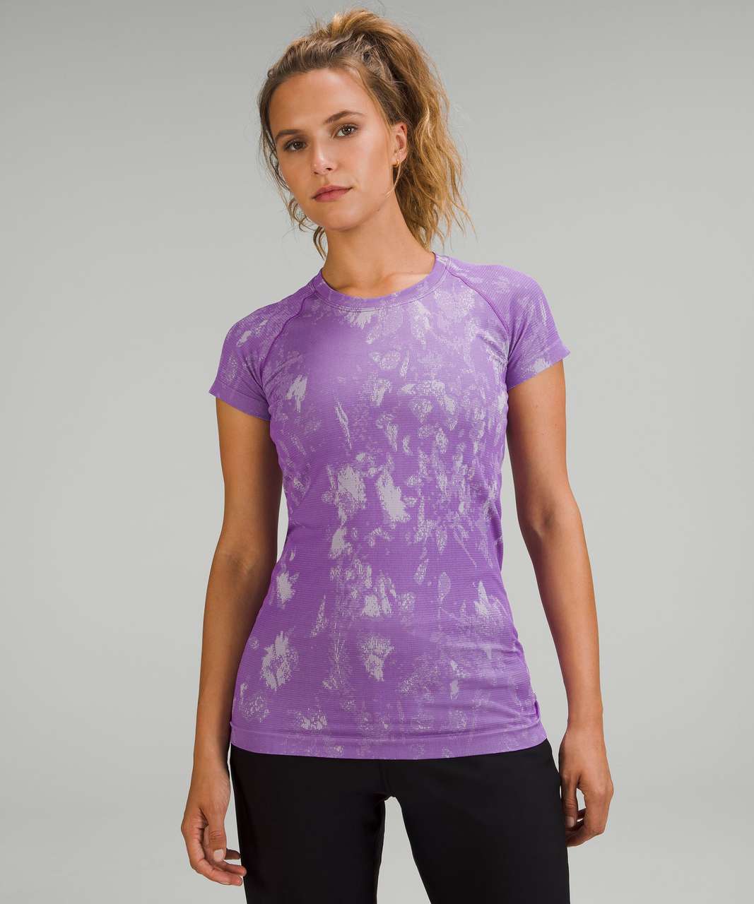 Lululemon Swiftly Tech Short Sleeve Shirt 2.0 - Shadow Bloom Moonlit Magenta / Faint Lavender