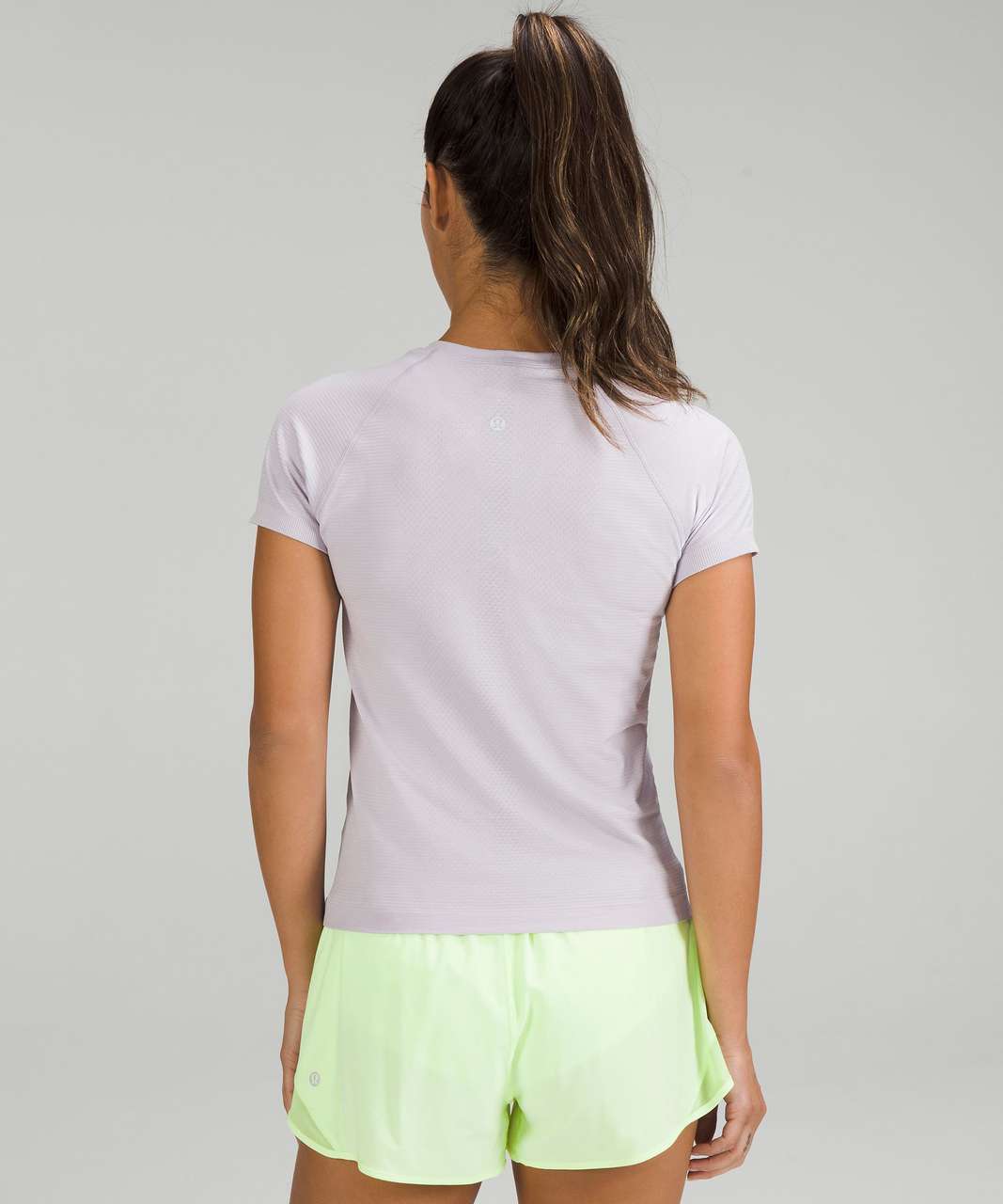 Lululemon Swiftly Tech Woman Sport Short Sleeve Lavendar White Active Size:  8