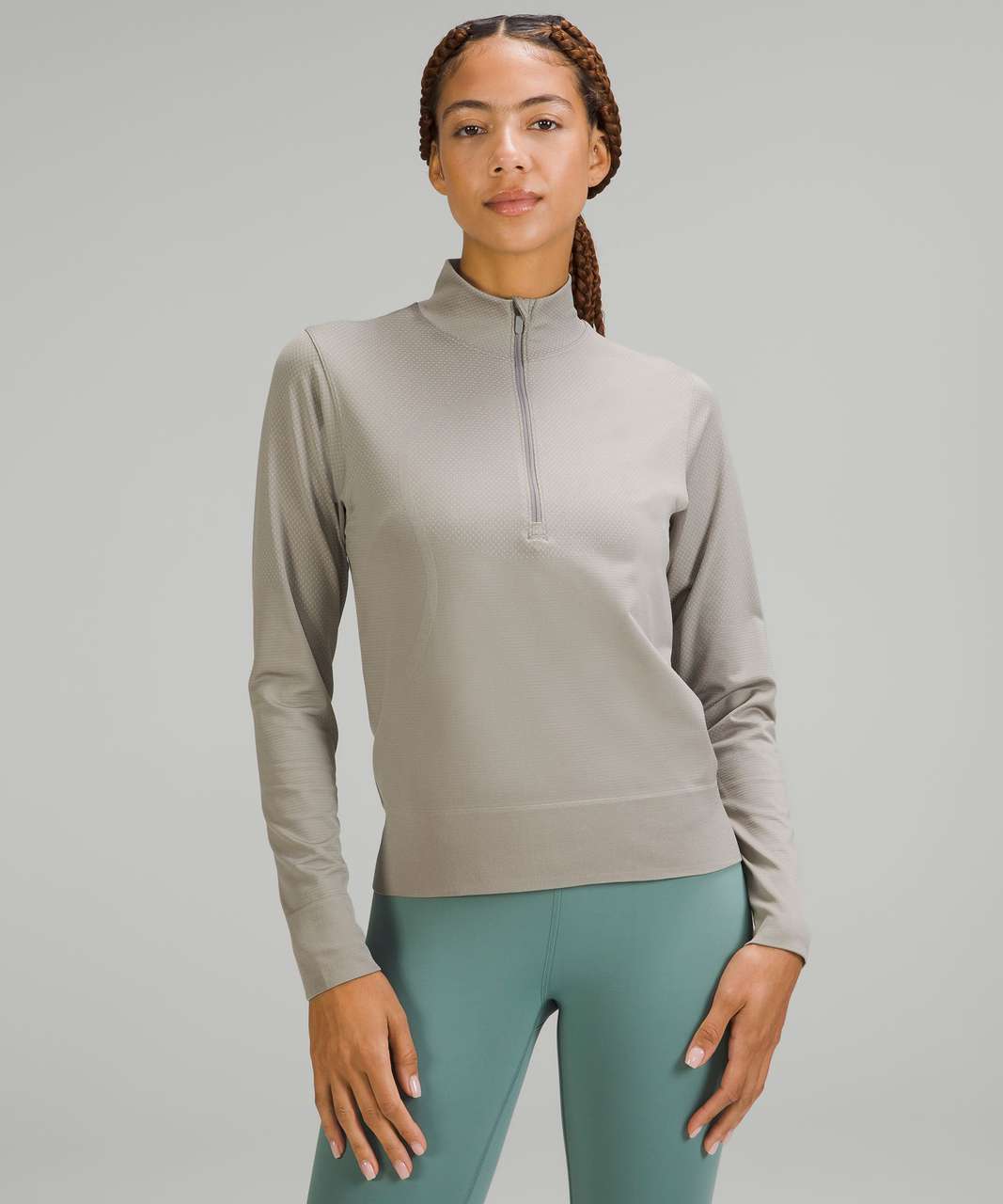 lululemon University of Michigan Women's Gray Swiftly Relaxed 1/2 Zip  Pullover