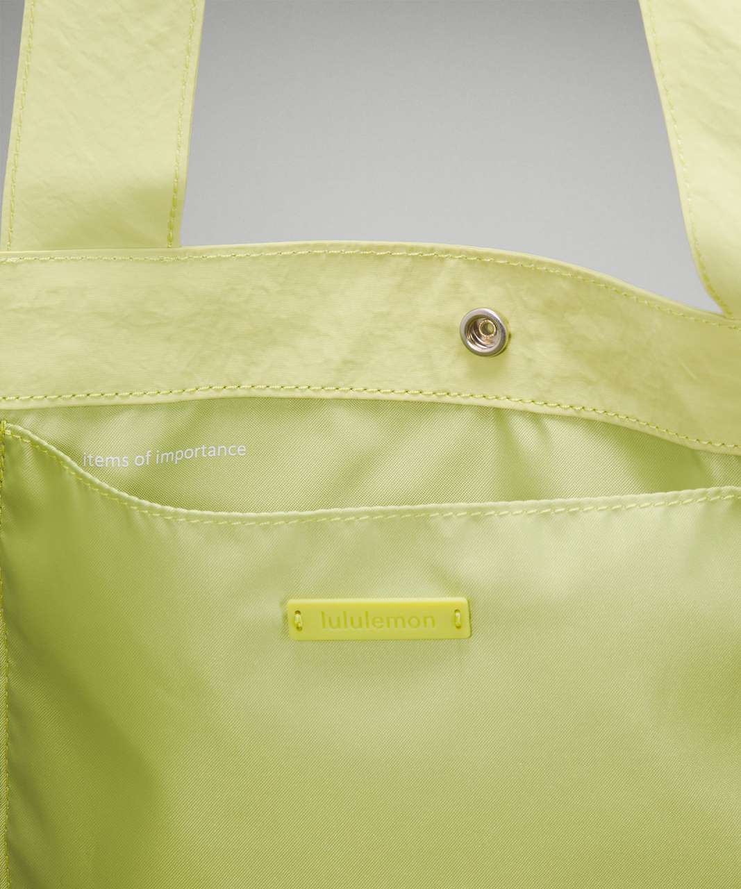 Lululemon Side-Cinch Shopper Bag 18L - Wasabi - lulu fanatics