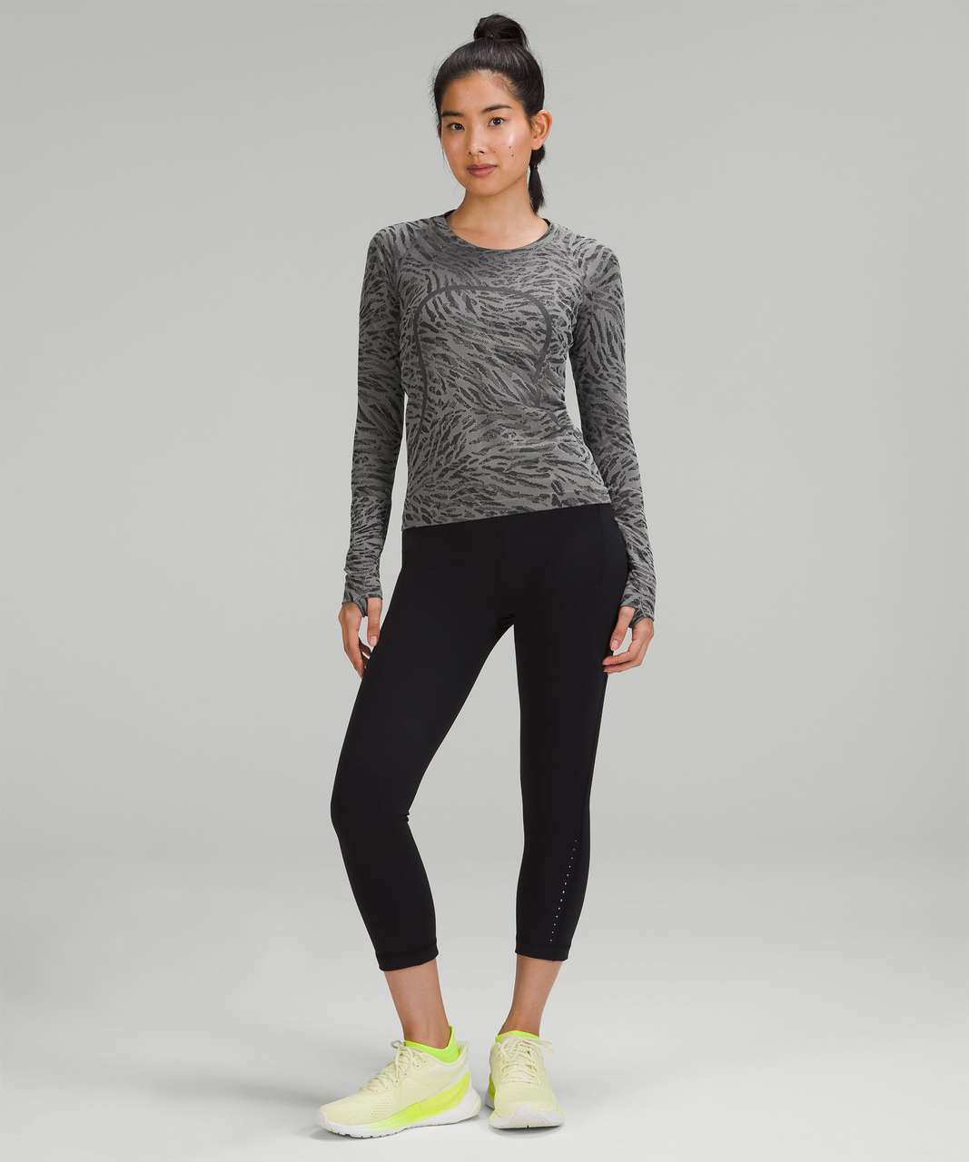 Lululemon Swiftly Relaxed Half Zip - Black / Gull Grey - lulu fanatics