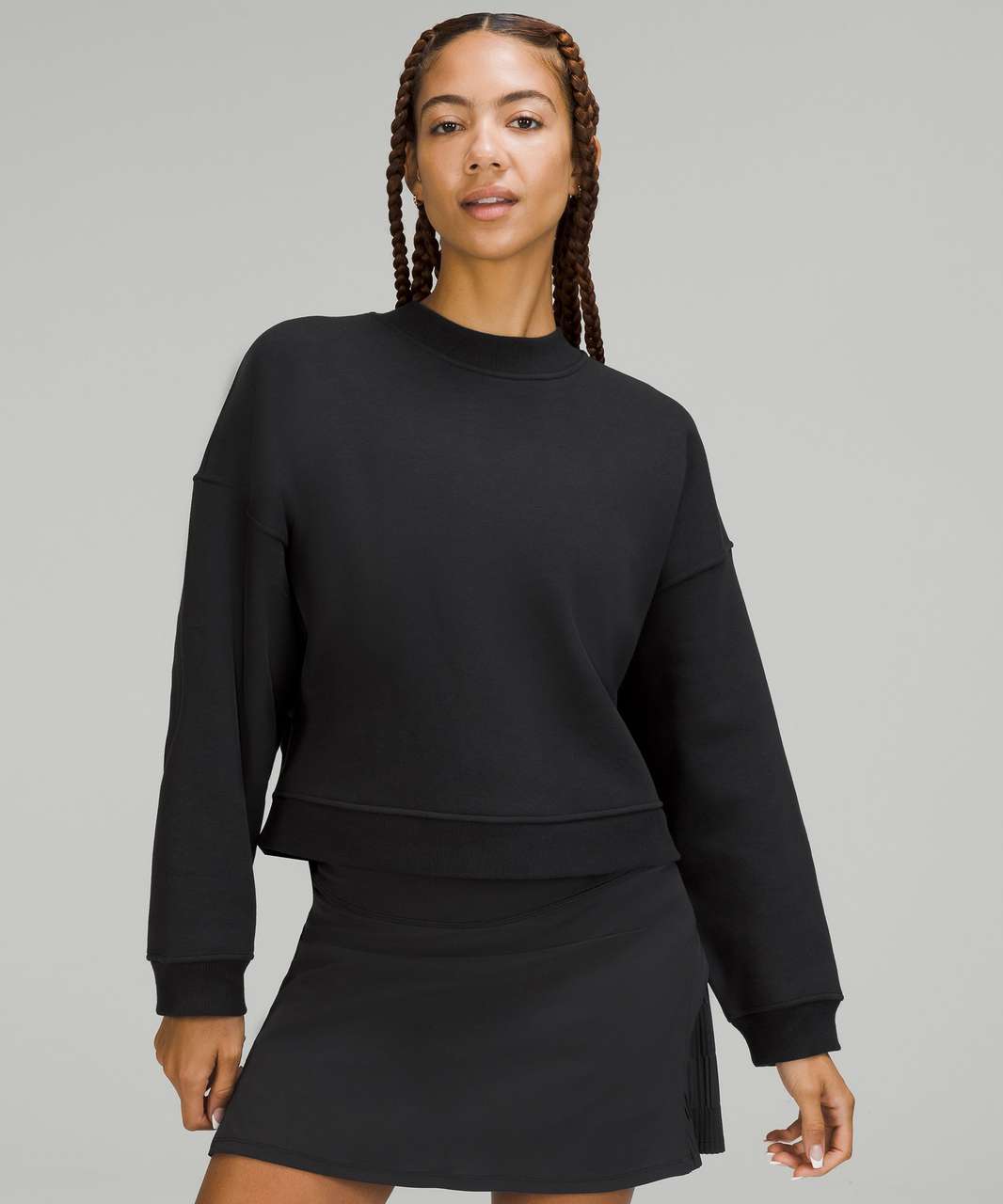 lululemon athletica Full Flourish Pullover in Black