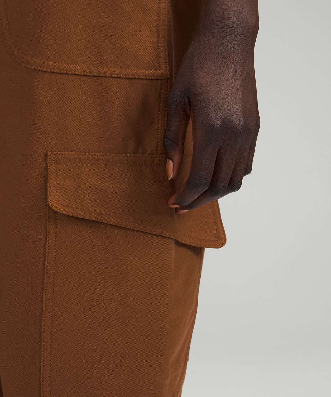 I know these pants don't need anymore hype, but wow, love them. Utilitech  Cargo (Roasted Brown), Softstreme Crew (Black) : r/lululemon