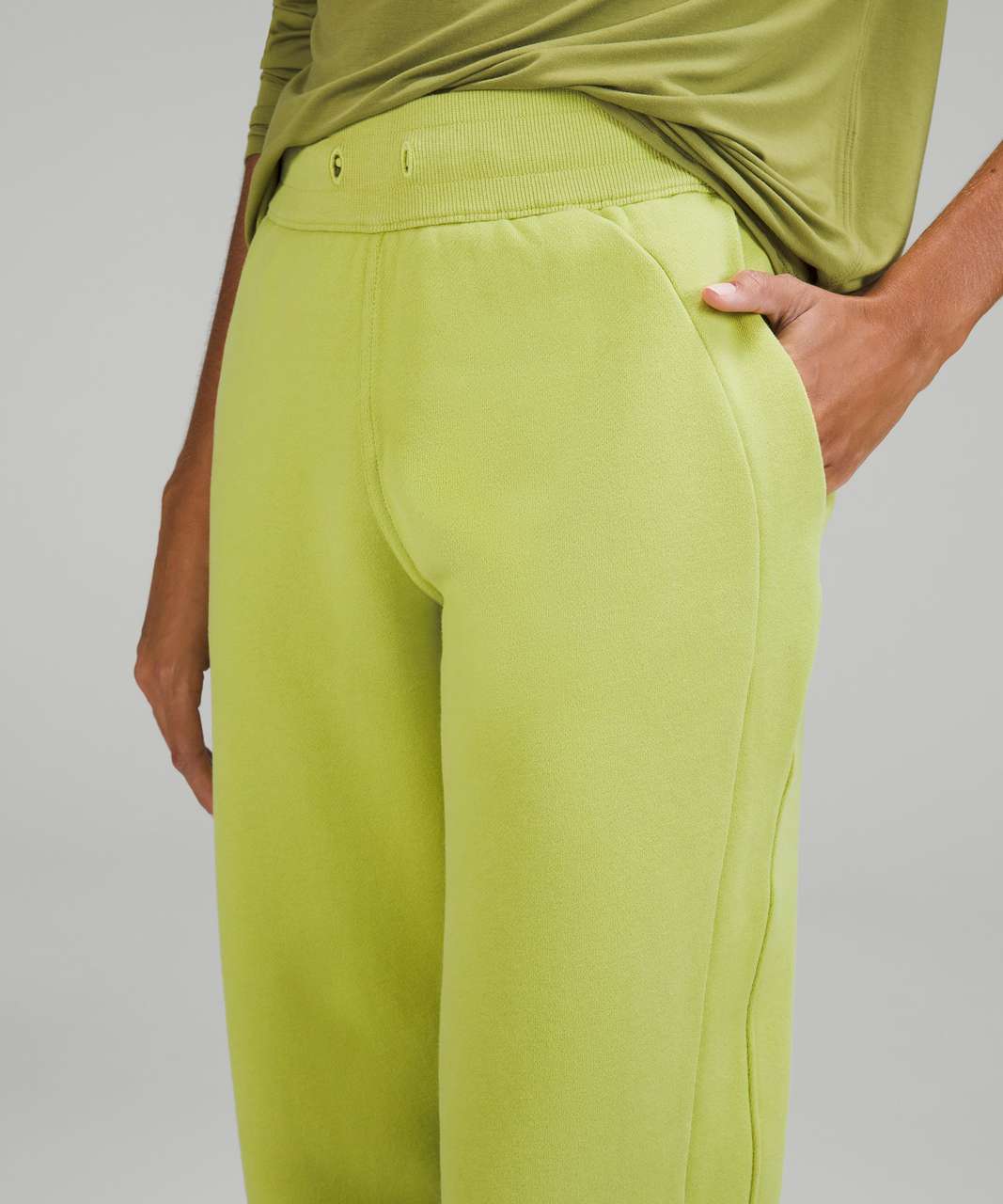 Lululemon Scuba High-Rise Jogger - Wasabi - lulu fanatics