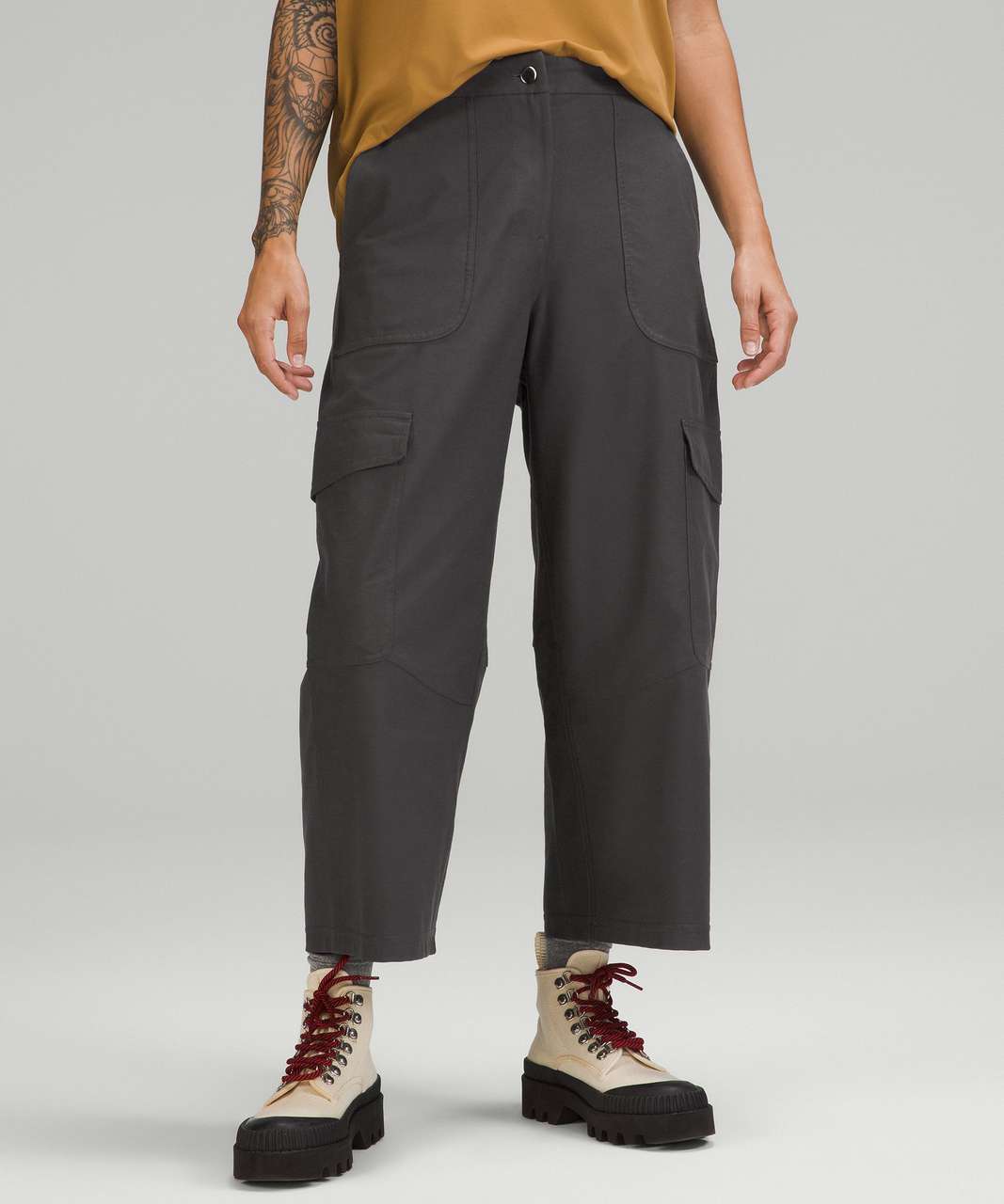 So in love with the Light Utilitech Cargo Pocket HR pant!! Run, don't walk.  : r/lululemon