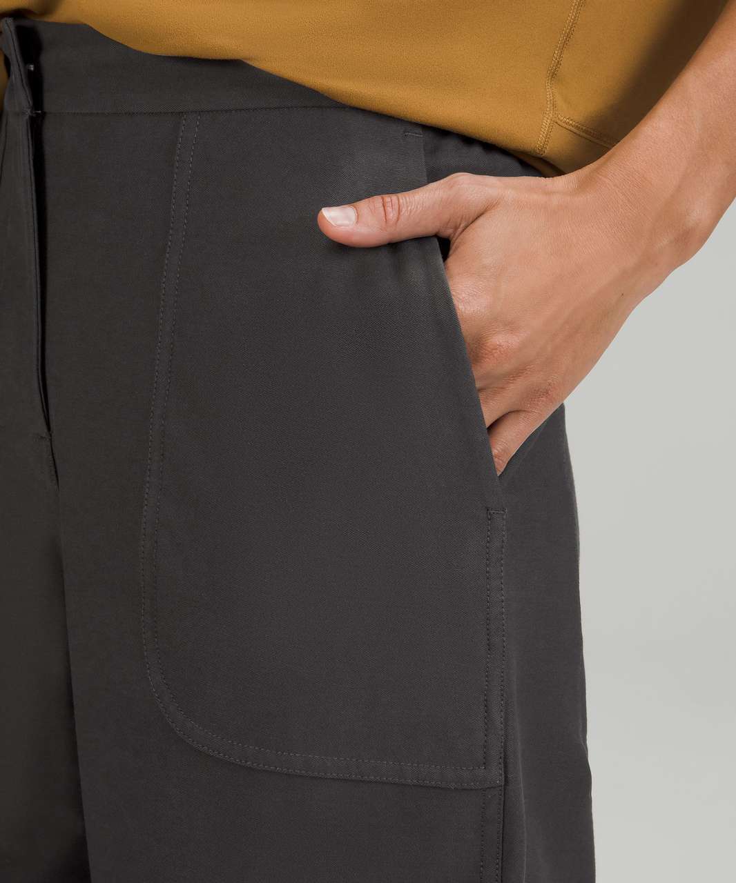 Lululemon Light Utilitech Cargo Pocket High-Rise Crop - Graphite Grey