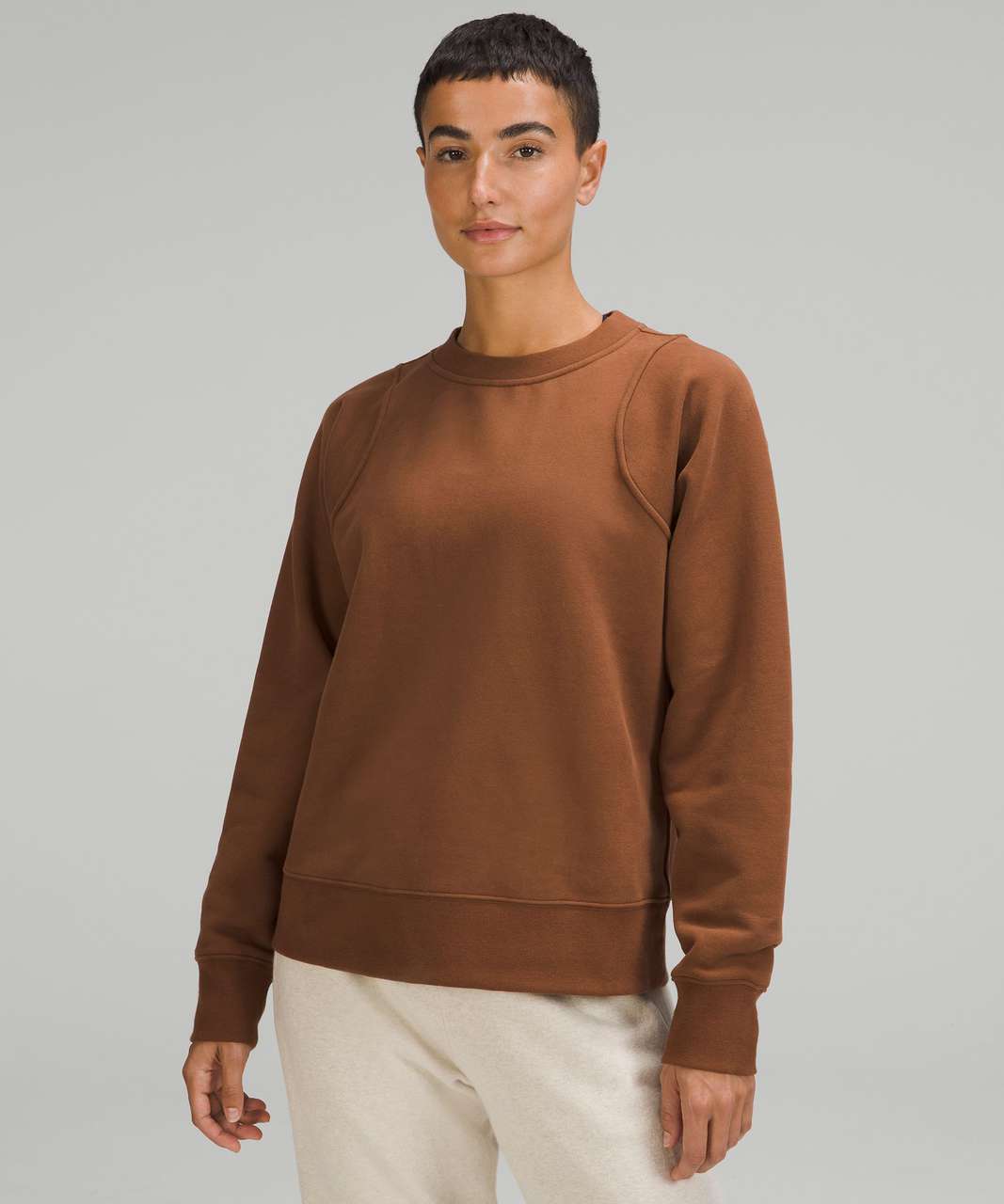 Some may disagree, but I actually love the cute little embroidered “ lululemon” on this loungeful crewneck pullover. Also can't go wrong with  green jasper ❤️ : r/lululemon