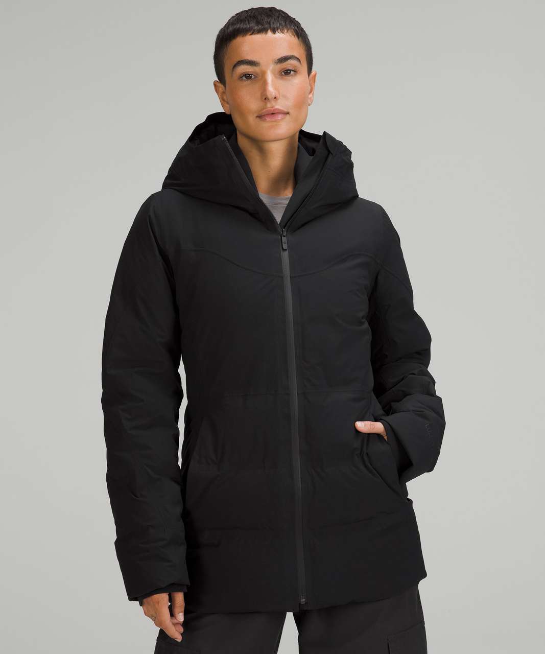 Lululemon Women's Sleet Street Jacket - Black size 0 warm down puffer hooded