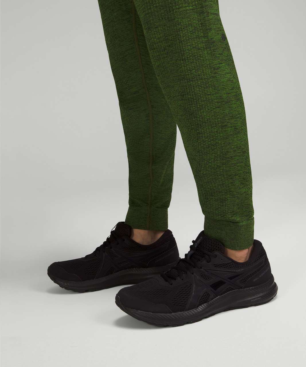 Lululemon Engineered Warmth Jogger - Green Foliage / Carob Brown / Black