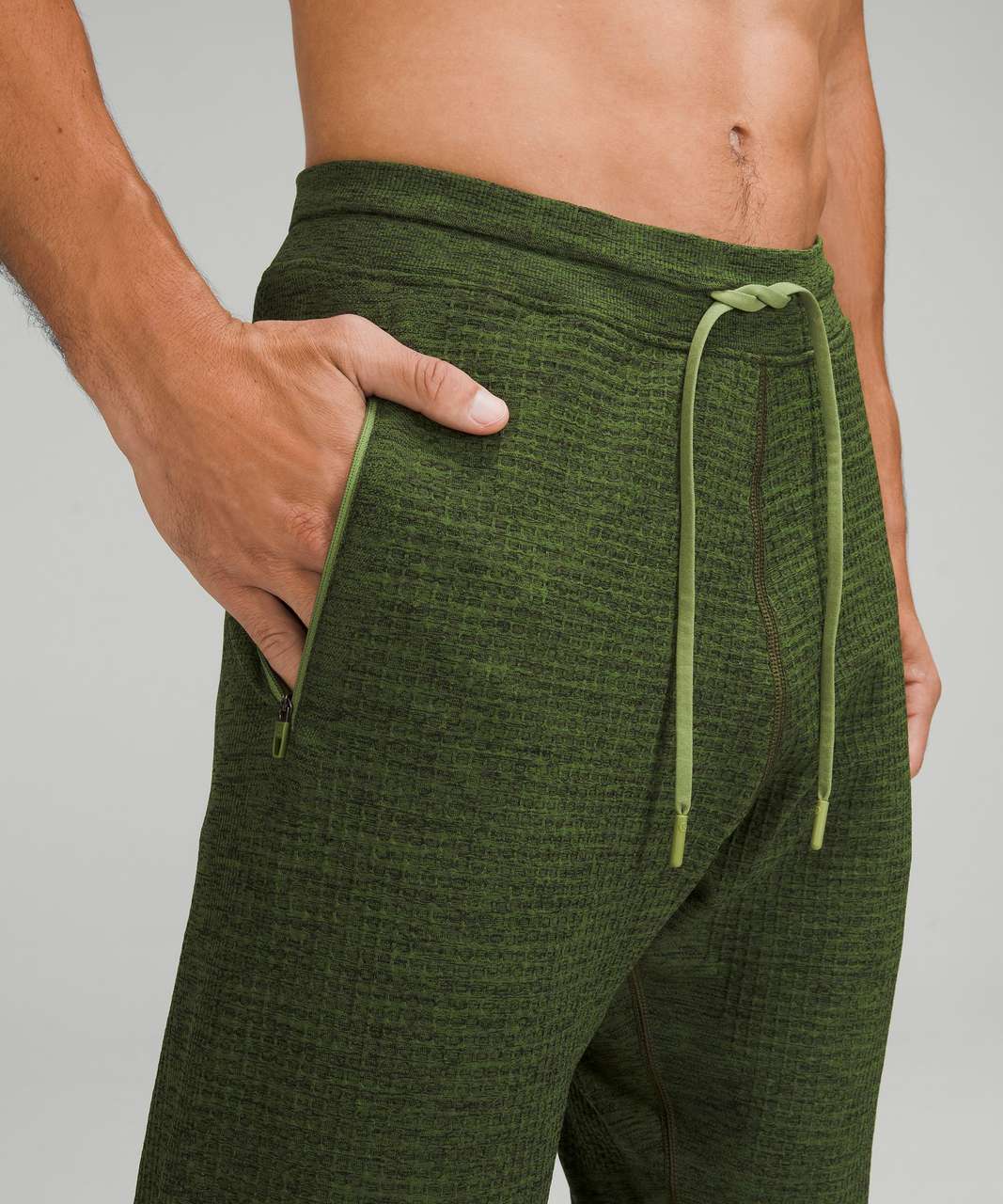 Lululemon Engineered Warmth Jogger - Green Foliage / Carob Brown / Black