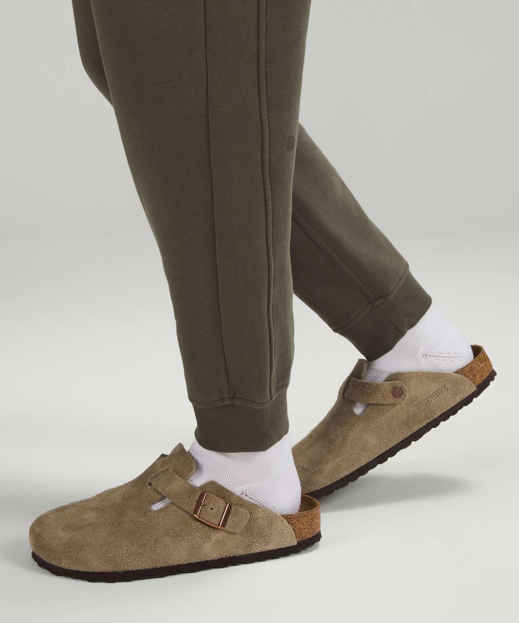 Wearing o/s scuba in Carob brown Xs/s and relax high rise joggers