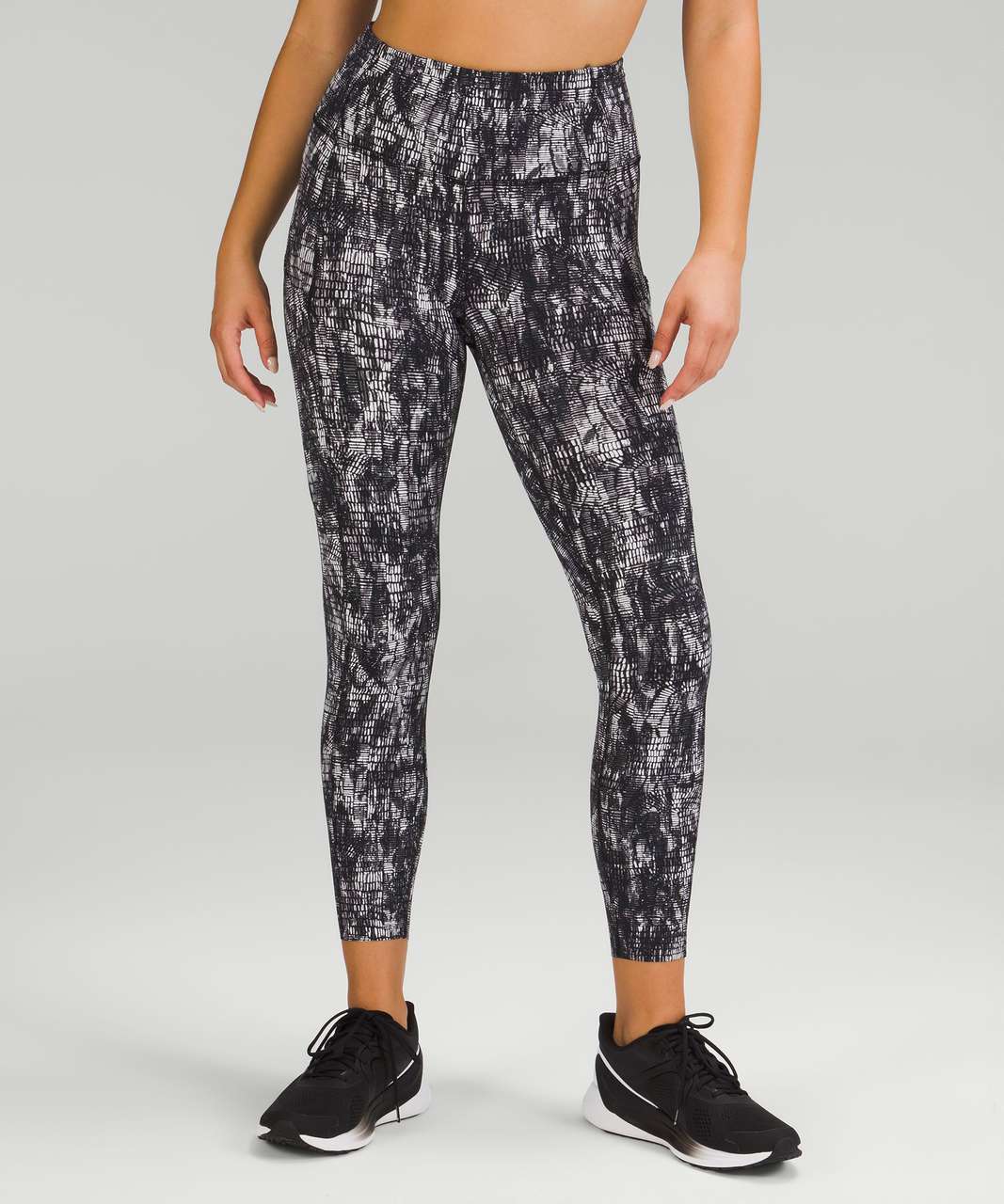 Lululemon Size 4 Black And White Marbled Pattern Athletic Leggings