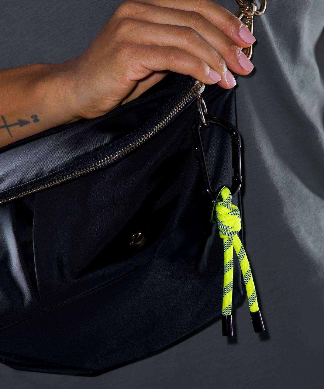 Lululemon You Hold the Keychain - Highlight Yellow / Black / Silver