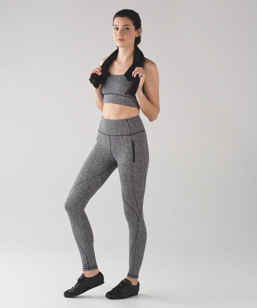 Lululemon Run It Out Tight - Power Luxtreme Ripple Jacquard Black White