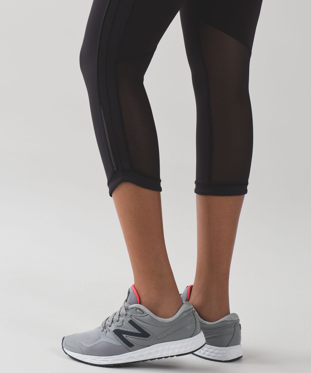 Lululemon Hit It 21' Crop - Heathered Black - lulu fanatics